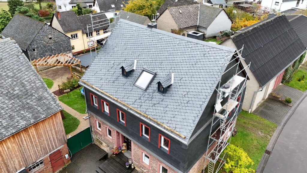 WhatsApp Image 2025-10-20 at 21.37.58 (1)