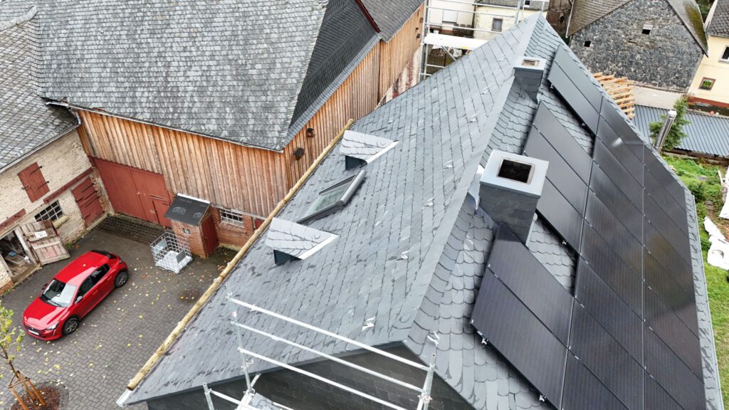 WhatsApp Image 2025-10-20 at 21.37.58 (3)